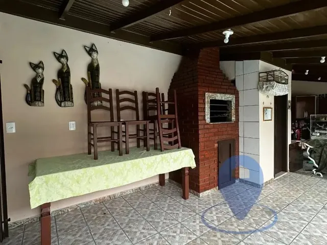Imagem 5: Casa nos Ingleses com Amplo Terreno e Piscina !!