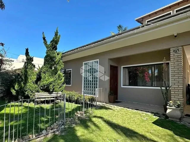 Imagem: Casa de Alto Padrão À Venda em São João