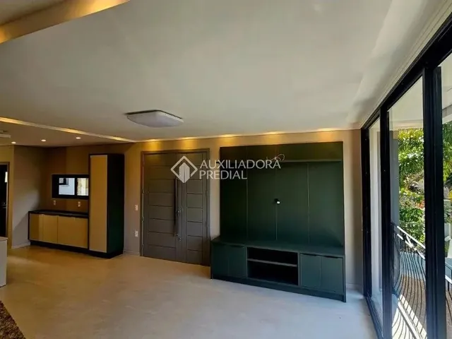 Imagem 5: Casa Triplex a Venda - Mobiliada, Bairro Cachoeira do Bom Jesus