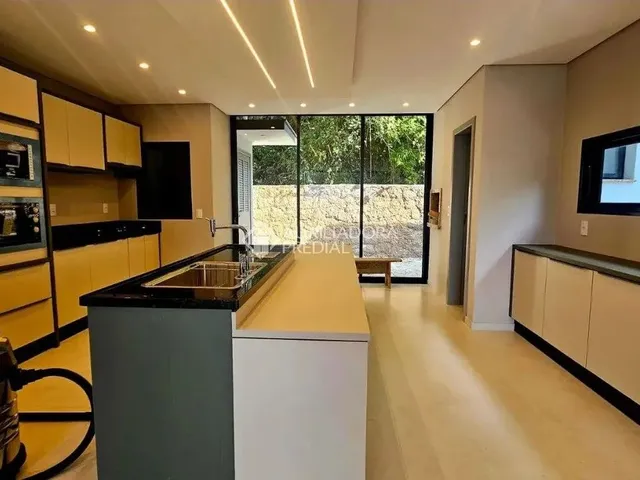 Imagem 12: Casa Triplex a Venda - Mobiliada, Bairro Cachoeira do Bom Jesus