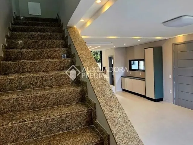 Imagem 10: Casa Triplex a Venda - Mobiliada, Bairro Cachoeira do Bom Jesus