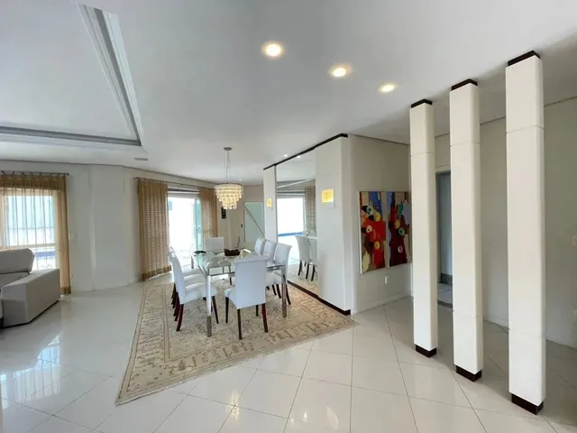 Imagem 8: Casa com 04 Dorm. Sendo 04 Suítes no Cacupé