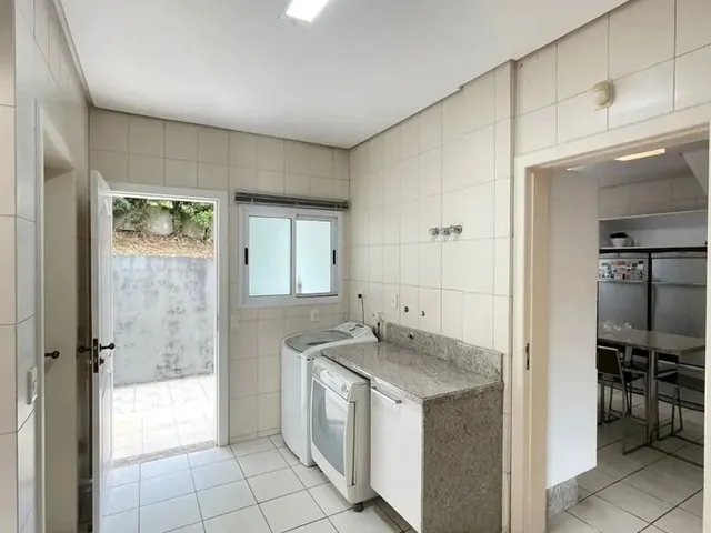 Imagem 14: Casa com 04 Dorm. Sendo 04 Suítes no Cacupé