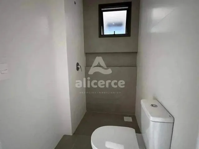 Imagem 5: Apartamento Duplex 2 Dormitórios com Suíte, Sacada com Churrasqueira, Próximo Ao Mar