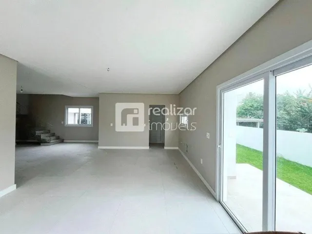 Imagem 6: Casa com 3 Dormitorios na Praia da Daniela - Florianopolis