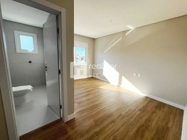 Imagem 9: Casa com 3 Dormitorios na Praia da Daniela - Florianopolis