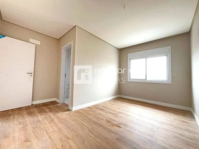Imagem 15: Casa com 3 Dormitorios na Praia da Daniela - Florianopolis