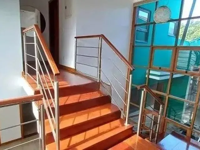 Imagem 3: Casa com 5 Dormitórios no Bairro João Paulo