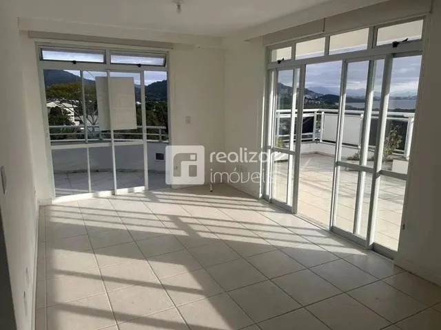 Imagem: Cobertura 3 Quartos no Bairro Saco Grande