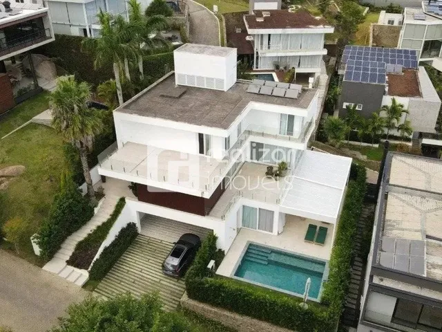 Imagem 15: Casa com 4 Dormitórios e Vista para o Mar em Cacupé
