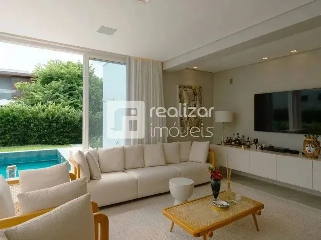 Imagem 2: Casa com 4 Dormitórios e Vista para o Mar em Cacupé