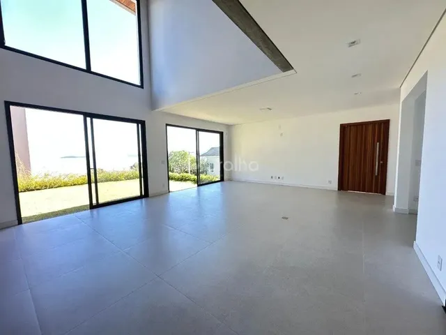 Imagem 4: Casa para Venda em Florianópolis, Cacupé, 3 Dormitórios, 3 Suítes, 5 Banheiros, 4