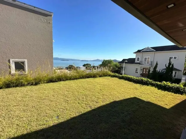 Imagem 10: Casa para Venda em Florianópolis, Cacupé, 3 Dormitórios, 3 Suítes, 5 Banheiros, 4