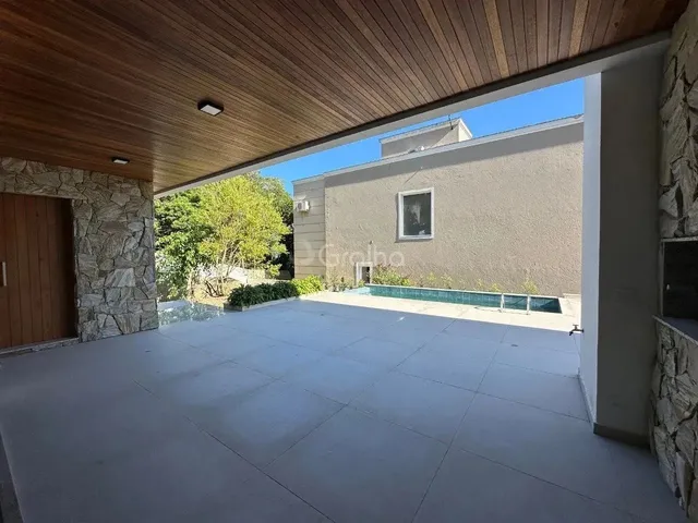Imagem 14: Casa para Venda em Florianópolis, Cacupé, 3 Dormitórios, 3 Suítes, 5 Banheiros, 4