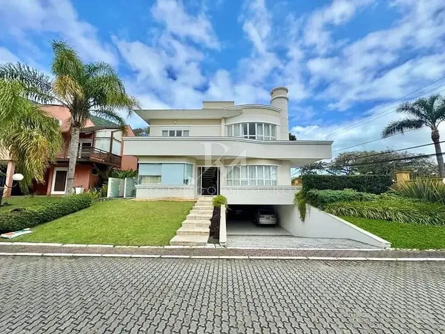 Imagem: Casa Mobiliada com 4 Suítes em Condomínio