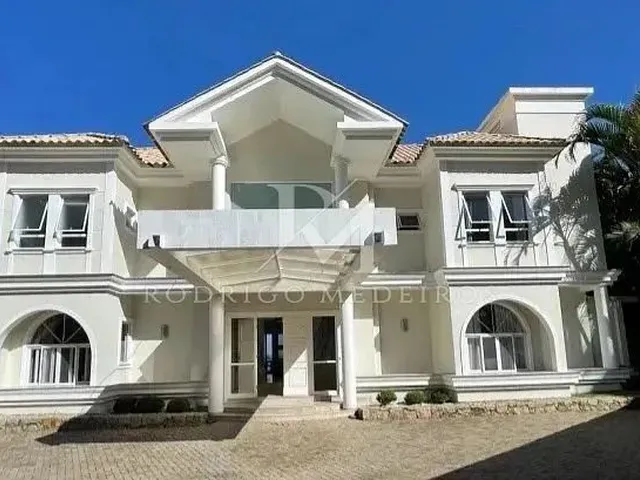 Imagem: Casa 6 Dormitórios (4 Suítes), Piscina