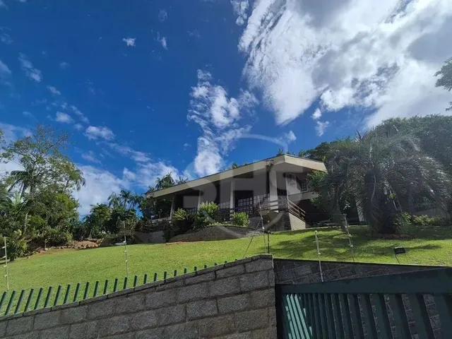 Imagem: Casa com 3 Dormitórios À Venda, 363 M²