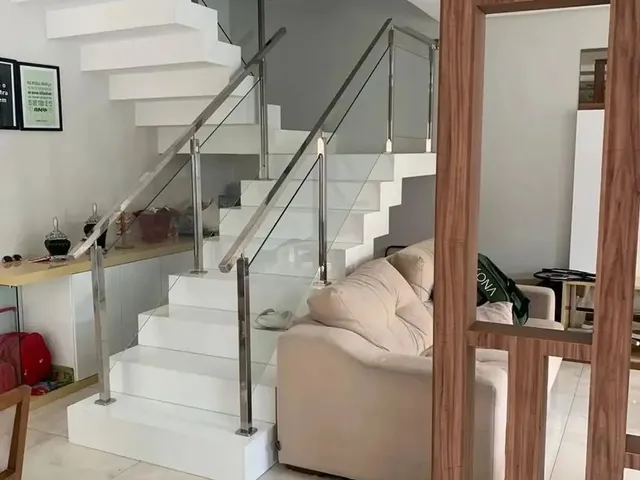 Imagem 8: Imóvel Exclusivo 252M² 3 Suítes com Closet, Piscina e Energia Solar