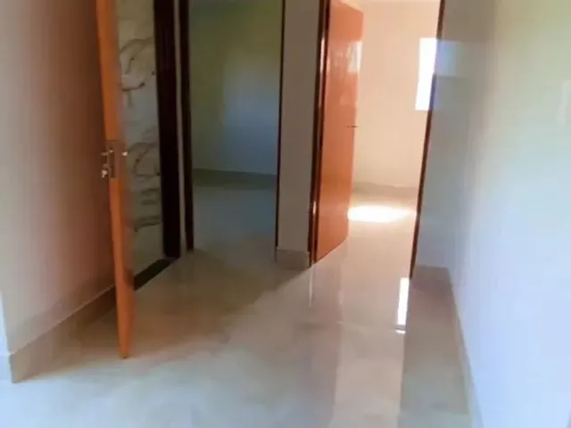 Imagem: O apartamento possui 2 Dormitórios, 1 Banheiro, 1 Vaga na