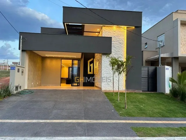 Imagem: A casa possui 3 Dormitórios, 3 Suítes, 5 Banheiros, 2