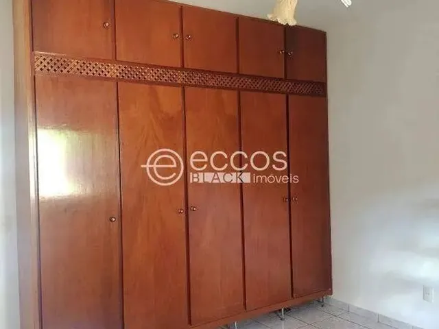 Imagem 2: Casa À Venda, 3 Quartos, 1 Suíte, 2 Vagas, Lourdes - Uberaba/Mg