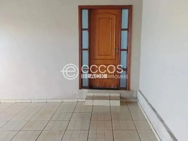 Imagem 3: Casa À Venda, 3 Quartos, 1 Suíte, 2 Vagas, Lourdes - Uberaba/Mg