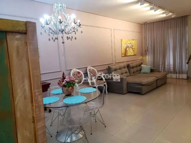 Imagem: Excelente Casa com 4/4 Sendo 02 Suítes