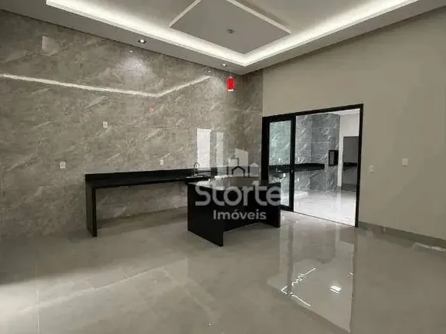 Imagem: Casa com 3 Dormitórios À Venda, 214M²