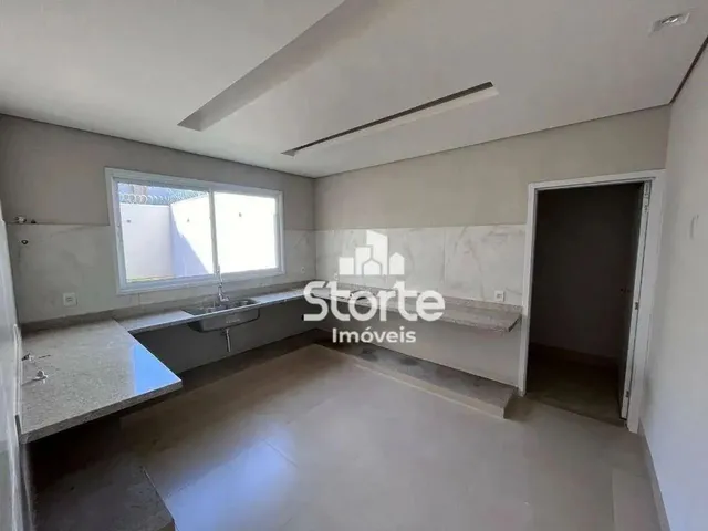 Imagem: Excelente Casa Estilo Sobrado com 3 Suítes