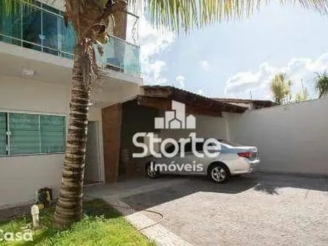 Imagem: Casa Estilo Sobrado com 3 Suítes À Venda