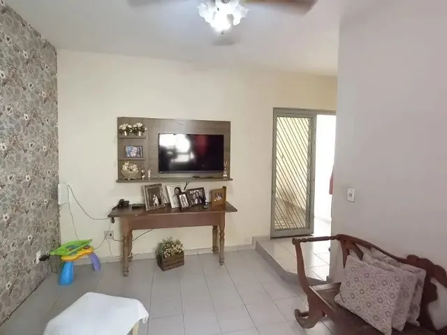 Imagem: Casa 3 Dormitórios - Mercês, Uberaba