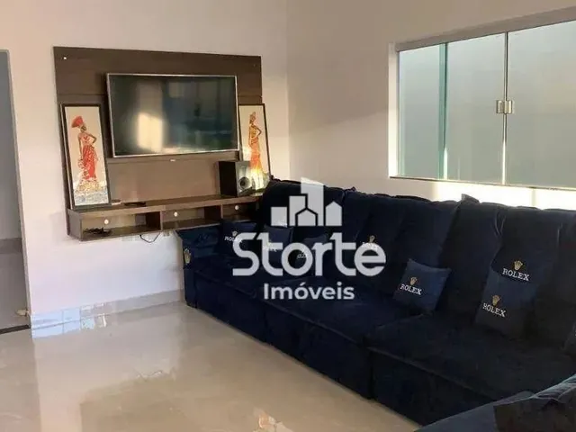 Imagem: Casa com 4 Dormitórios À Venda, 180 M²