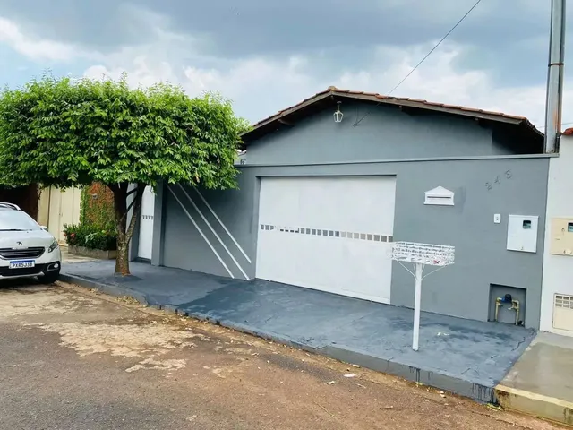 Imagem: Casa com 3 Dormitórios À Venda, 151 M²