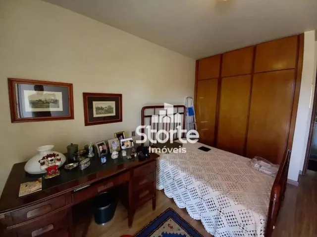 Imagem 9: Casa Estilo Sobrado com 4 Dormitórios À Venda, 340M² por R$ 1.750.000 - Tabajaras