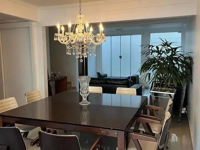 Imagem: Casa com 3 Dormitórios À Venda, 221 M²