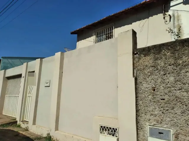 Imagem 4: Casa com 4 Dormitórios À Venda, 225 M² por R$ 230.000 - Conjunto Morada do Sol
