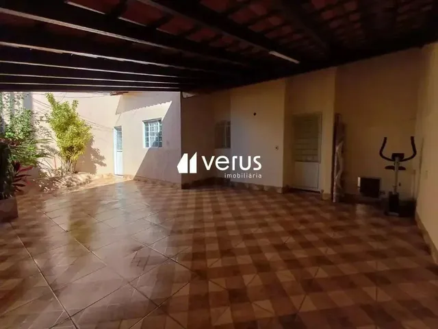 Imagem: Casa À Venda, 3 Quartos, 3 Vagas, Segismundo