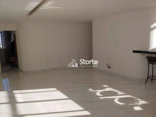 Imagem 8: Apartamento com 3 Dormitórios À Venda, 166 M² por R$ 675.000,00 - Centro