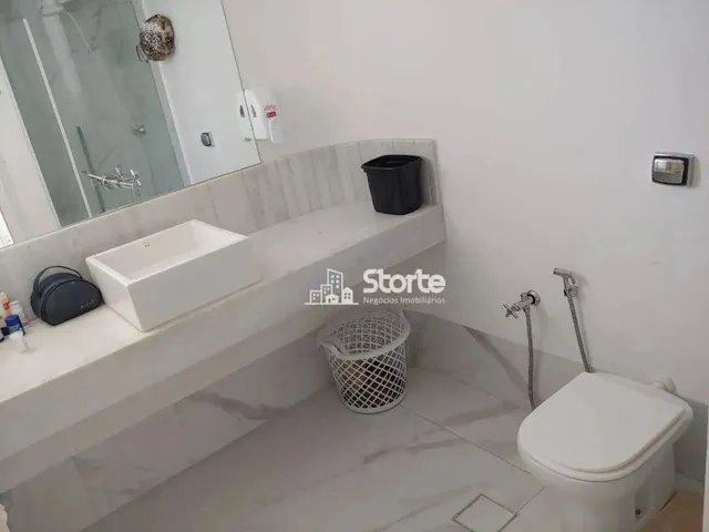 Imagem 15: Apartamento com 3 Dormitórios À Venda, 166 M² por R$ 675.000,00 - Centro