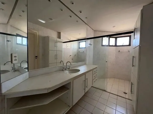 Imagem 2: Apartamento com 3 Dormitórios À Venda, 180 M² por R$ 630.000,00 - Mercês - Uberaba/Mg