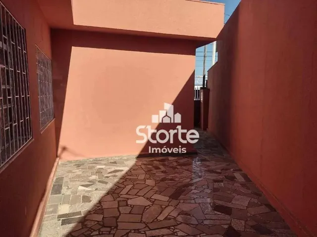 Imagem: Casa Sobrado com Ponto Comercial em Ótima