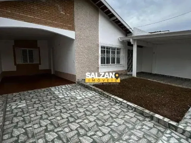 Imagem: Casa com 5 Dormitórios À Venda, 194 M²