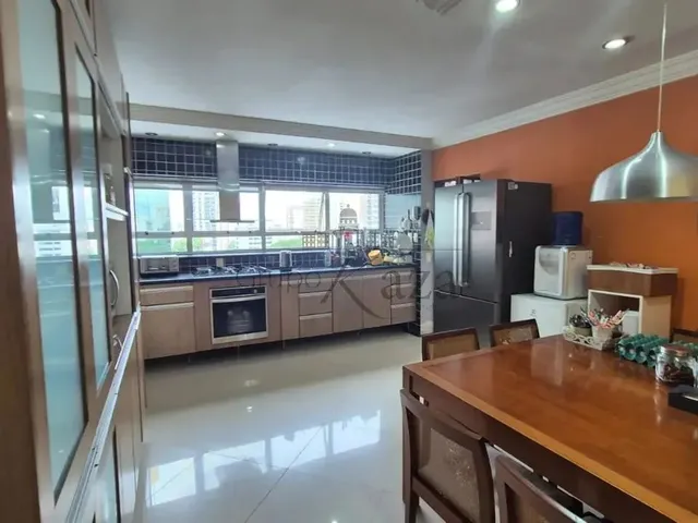 Imagem 6: Oportunidade - Apartamento - Condomínio Rio Jaguari - Centro - 4 Dormitórios - 228M²