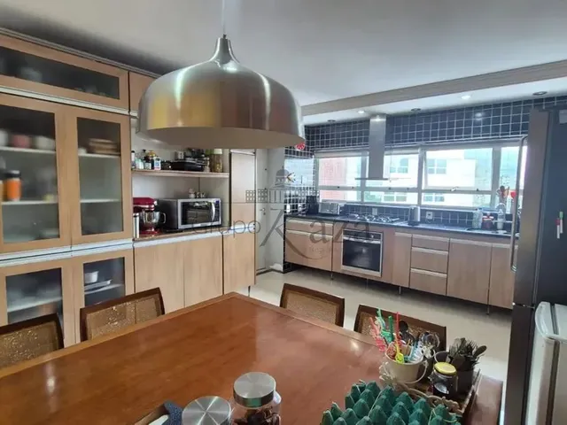 Imagem 10: Oportunidade - Apartamento - Condomínio Rio Jaguari - Centro - 4 Dormitórios - 228M²
