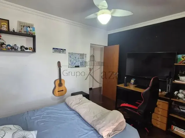 Imagem 15: Oportunidade - Apartamento - Condomínio Rio Jaguari - Centro - 4 Dormitórios - 228M²