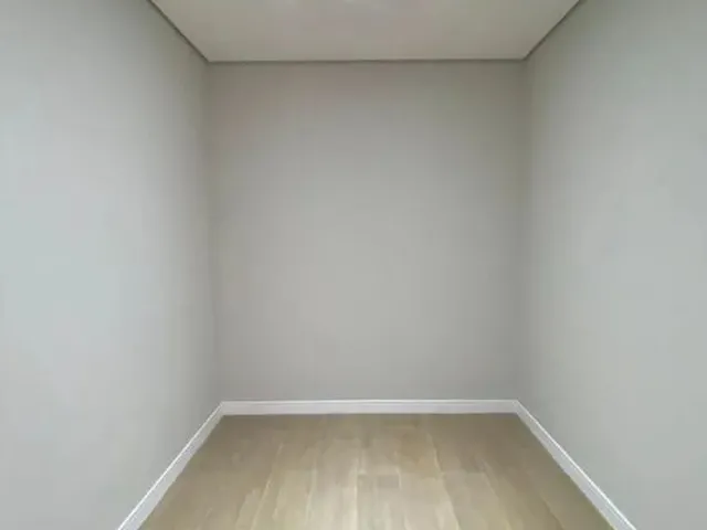 Imagem 2: Casa Térrea de Alto Padrão: 245M², 3 Suítes e Acabamentos Premium com Piscina
