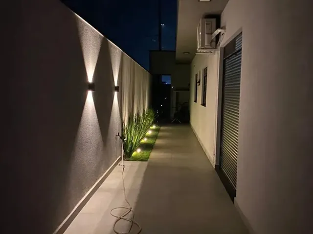 Imagem 4: Casa Térrea de Alto Padrão: 245M², 3 Suítes e Acabamentos Premium com Piscina
