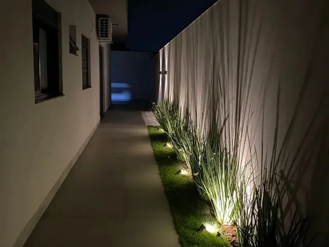 Imagem 11: Casa Térrea de Alto Padrão: 245M², 3 Suítes e Acabamentos Premium com Piscina