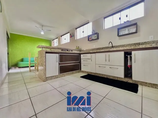 Imagem 2: Casa 3 Quartos 2 Quadras do Mar em Caiobá