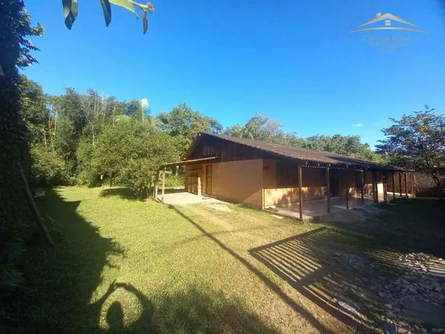 Imagem: Casa com 4 Dormitórios À Venda, 240 M²